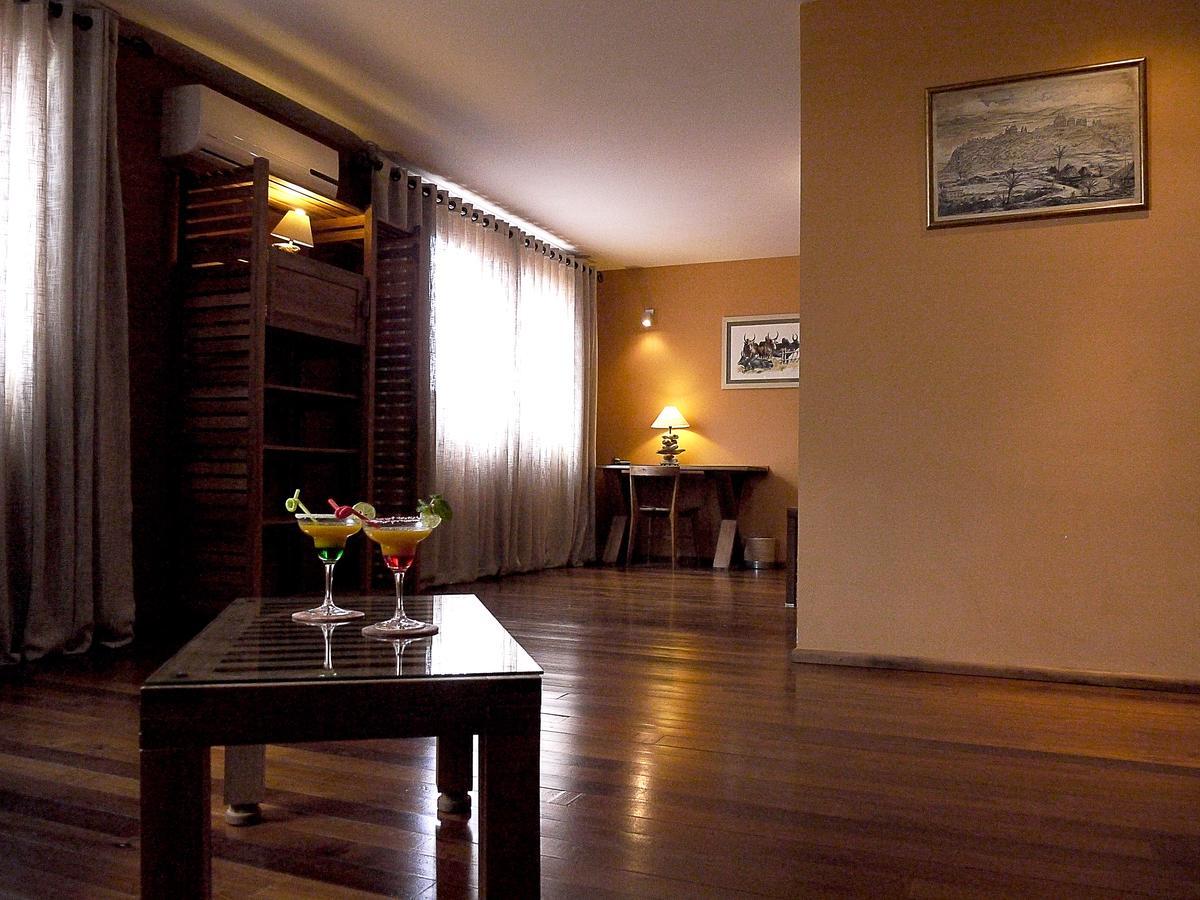 Hotel Sakamanga Antananarivo Luaran gambar